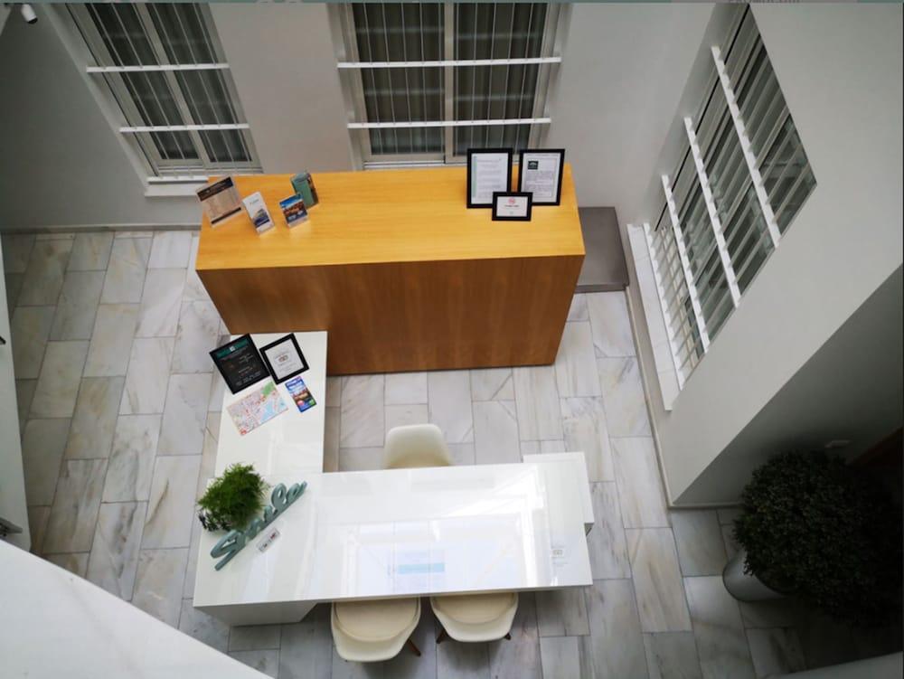 Suites Del Pintor Malaga Luaran gambar