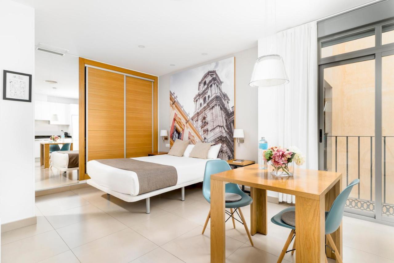 Suites Del Pintor Malaga Luaran gambar