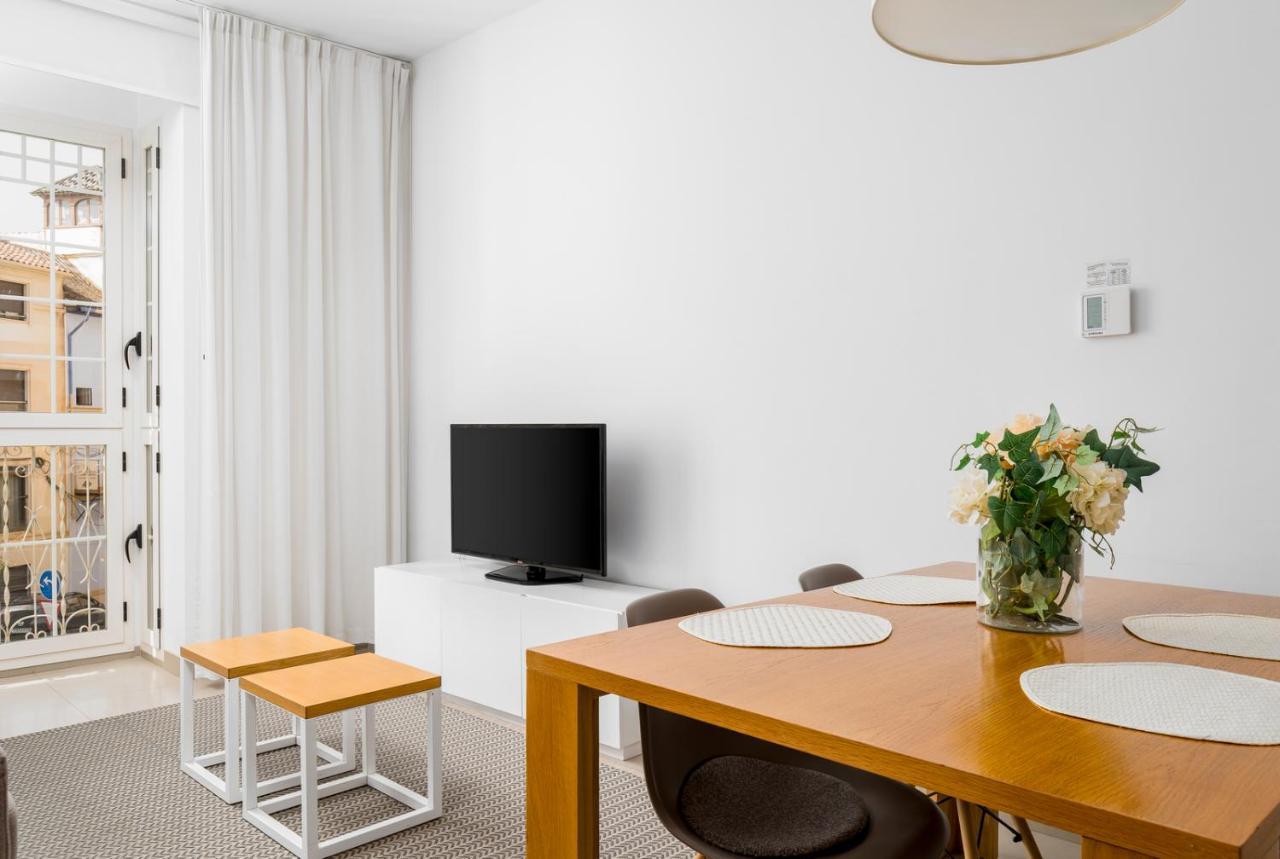Suites Del Pintor Malaga Luaran gambar
